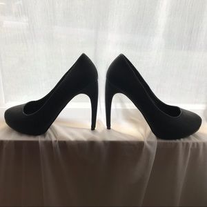 Michael Antonio Matte Black Heels